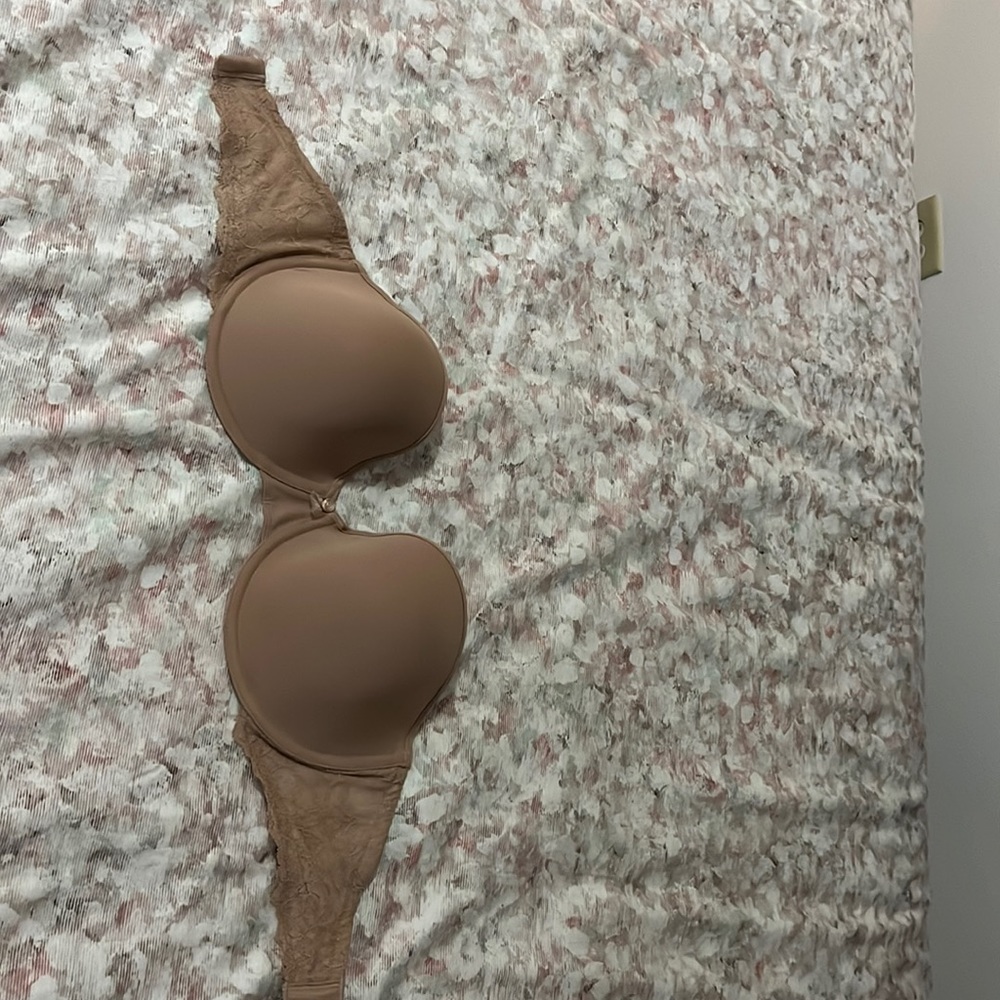 Tan lace strapless bra with removable straps